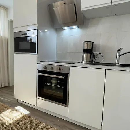 Apartment Strandrobbe-7 *